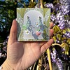 Micro gehaakte aardbei oorbellen met bloemen en blaadjes