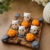 Spooky Boter Kaas en Eieren Spel – Pocket Bordspel met Katjes & Pompoenen – Handgemaakt Cadeau