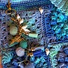 Tas/cross-over band Ocean Blue met schelpjes en Tashanger versiert