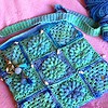 Tas/cross-over band Ocean Blue met schelpjes en Tashanger versiert