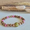 Armband met edelstenen en keramieke kraal | Oleander