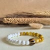 Armband met edelstenen, lavastenen en keramieke kraal | Calendula