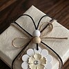 Kleine decoratieve bloemhanger.
