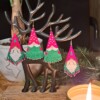 Kerstige Kralenoorbellen met Mini-Fringe – Gnome Edition