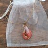 Ketting met hanger in terracotta | artisanale hanger | Speciaal kado voor haar | handgemaakt sieraad | uniek stuk