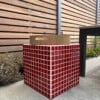 Unieke handgemaakte bijzettafel rood - 30x30cm