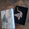 Unieke statement halsketting - Handgemaakte hanger - artistiek juweel voor haar -