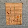 Wandhanger gemaakt op naturel bamboematje met gedroogde bloemen - Botanische Bamboe Kunst - Boho Natuurlijk - Geperste Bloemen