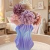 Cadeauset 5x elastieken bloemen in 3D vaas - golvend patroon (diverse kleuren)