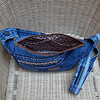 Denim slingbag / crossbodybag donker