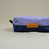 Duurzame toilettas van denim met bloemen
