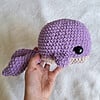 Gehaakte lila walvis knuffel