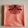 Hand bedrukt oranje katoenen t-shirt, zwart konijn en rode bloem design, women's, small