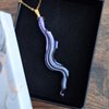 Handgemaakte paars zwarte hanger - speciale halsketting - geschenk verjaardag vriendin - slechts 1 exemplaar
