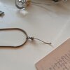 Handgemaakte paddenstoelenketting met lange stelen van zilverkleurig koper en tinlegering