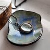 Handgemaakte ronde hangerketting met transparant glas en zilverkleurig koper