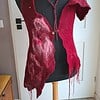 Handgevilt rood vest – uniek draagbaar kunstwerk