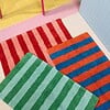 Kitsch Kitchen badmat gestreept roze/rood
