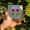 Micro gehaakte rode tulp oorbellen