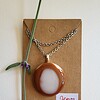 RVS ketting met uniek "Terracotta Halo" glas hanger