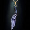 Zwart/paarse hanger - slechts één exemplaar - speciaal juweel - geschenk verjaardag vriendin - handgemaakte halsketting