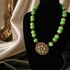 Groene agaat ketting met carneool en vintage Sarah Coventry broche