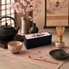 Handgedecoreerd bamboe theekistje met 3 geisha’s
