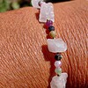 Rosegarden: Armband met ruwe rozekwarts en Indiase agaat