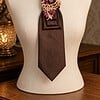 Eye catcher - handgemaakte stropdasketting bruin | Statement tie necklace | Upcycled tie jewelry