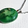 RVS ketting met uniek "Groen knal" glas hanger