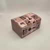 Vintage sieradendoos met oude advertenties