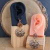 Ancient Treasures & Bohemian Soul, artistieke oorbellen met keramische hangers