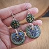Ancient Treasures & Bohemian Soul, artistieke oorbellen met keramische hangers