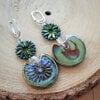 Ancient Treasures & Bohemian Soul, artistieke oorbellen met keramische hangers