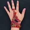 Artistiek Bruidssieraad & Vlindertuin, statement handbloem voor de alternatieve bruid