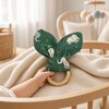 Bijtring konijn met konijnenoren – houten baby bijtring van katoen