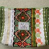Groen toilettasje / etui van vintage kant en band