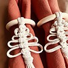 Handgemaakte servetring met macramé kerstboom – kerstdecoratie