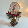 Rudolph’s Winter Globe - Handgemaakte Kerstdecoratie met Verlichting.
