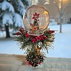 Rudolph’s Winter Globe - Handgemaakte Kerstdecoratie met Verlichting.