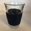 Thee-/koffieglas met sleeve van leer