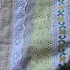 Toilettasje / etui gemaakt van vintage kant en band