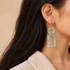 Turquoise Geometrische Hangoorbellen met Kralen | Statement Oorbellen met Goudkleurige Details