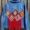 Upcycled Denim Jasje – Granny Squares & Rode Franjes – One of a Kind