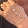 Zilveren parel handketting
