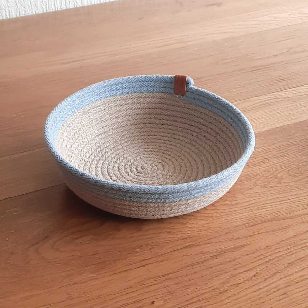 Handgemaakte Manden set  Ø24x6cm + Ø29x9cm