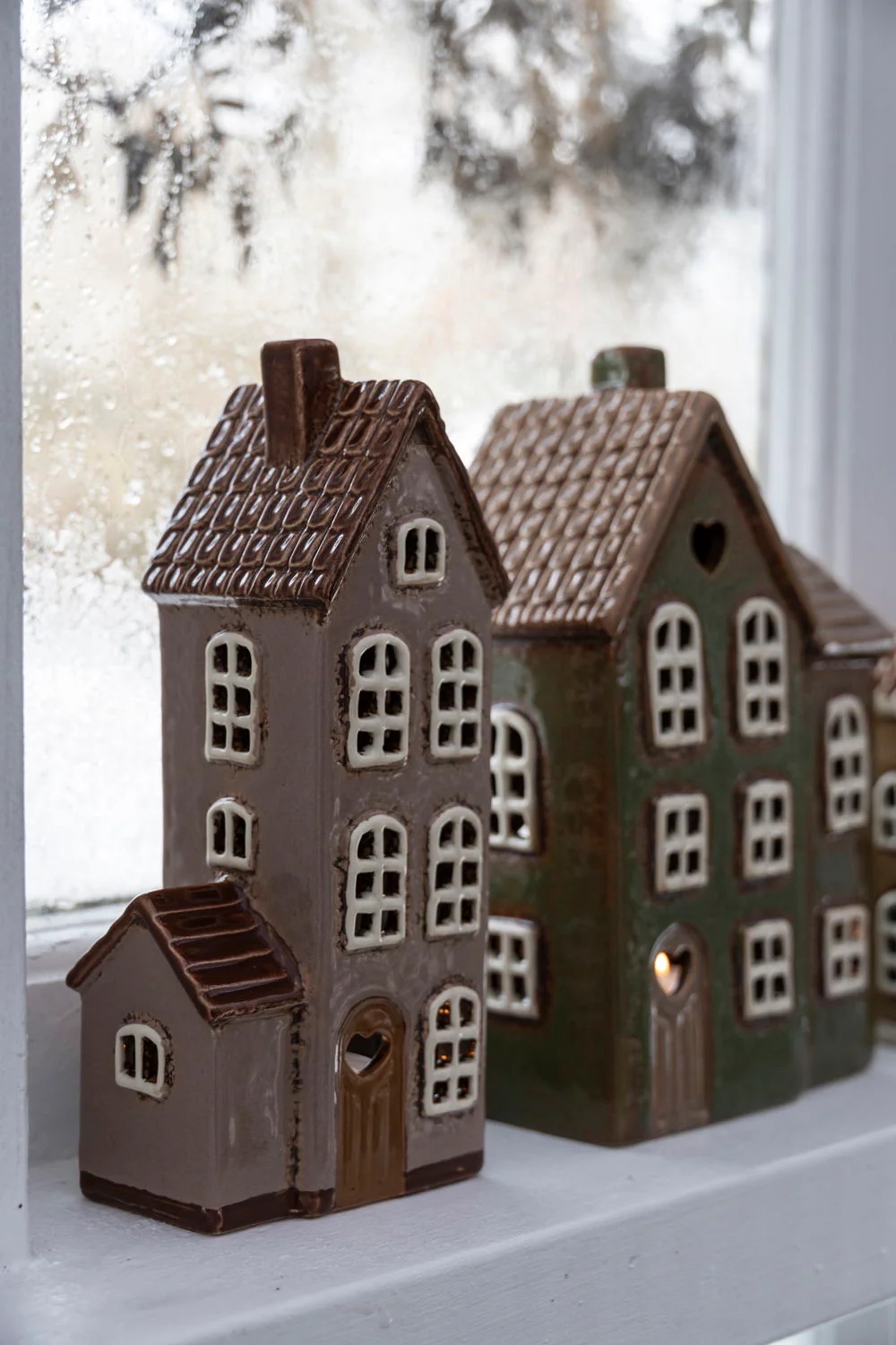 Keramieken Huisje Bruin met Zijhuis