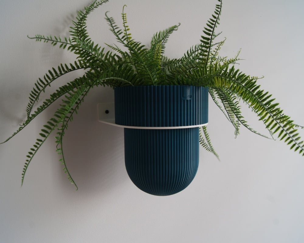STERKSTAEL Flora S Eco Pot Petrol Green - bloempothouder - kleur houd… - 87742 STERKSTAEL Flora S Eco Pot Petrol Green - bloempothouder - kleur houder wit - kleur pot donkergroen - inclusief bloempot ø12cm - poedercoating - staal