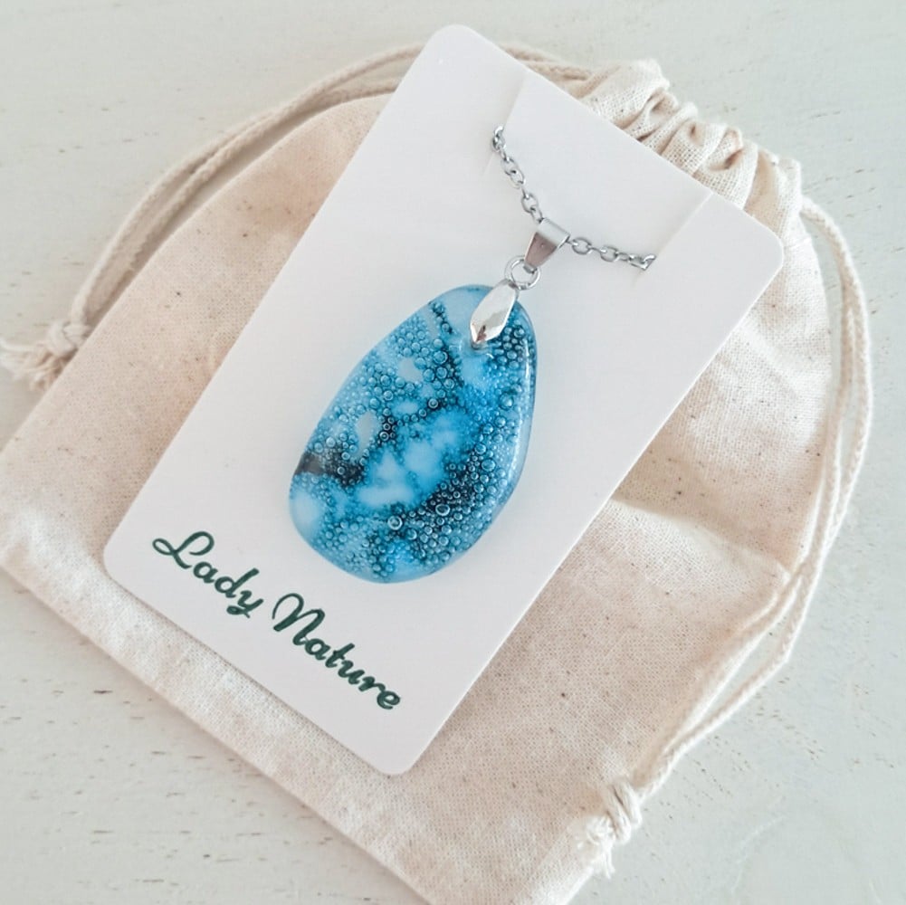 Oceaan - zee hanger ketting: handgemaakt aqua blauw glazen sieraad, o… - 154249 Oceaan - zee hanger ketting: handgemaakt aqua blauw glazen sieraad, op zee geïnspireerd uniek sieraad.