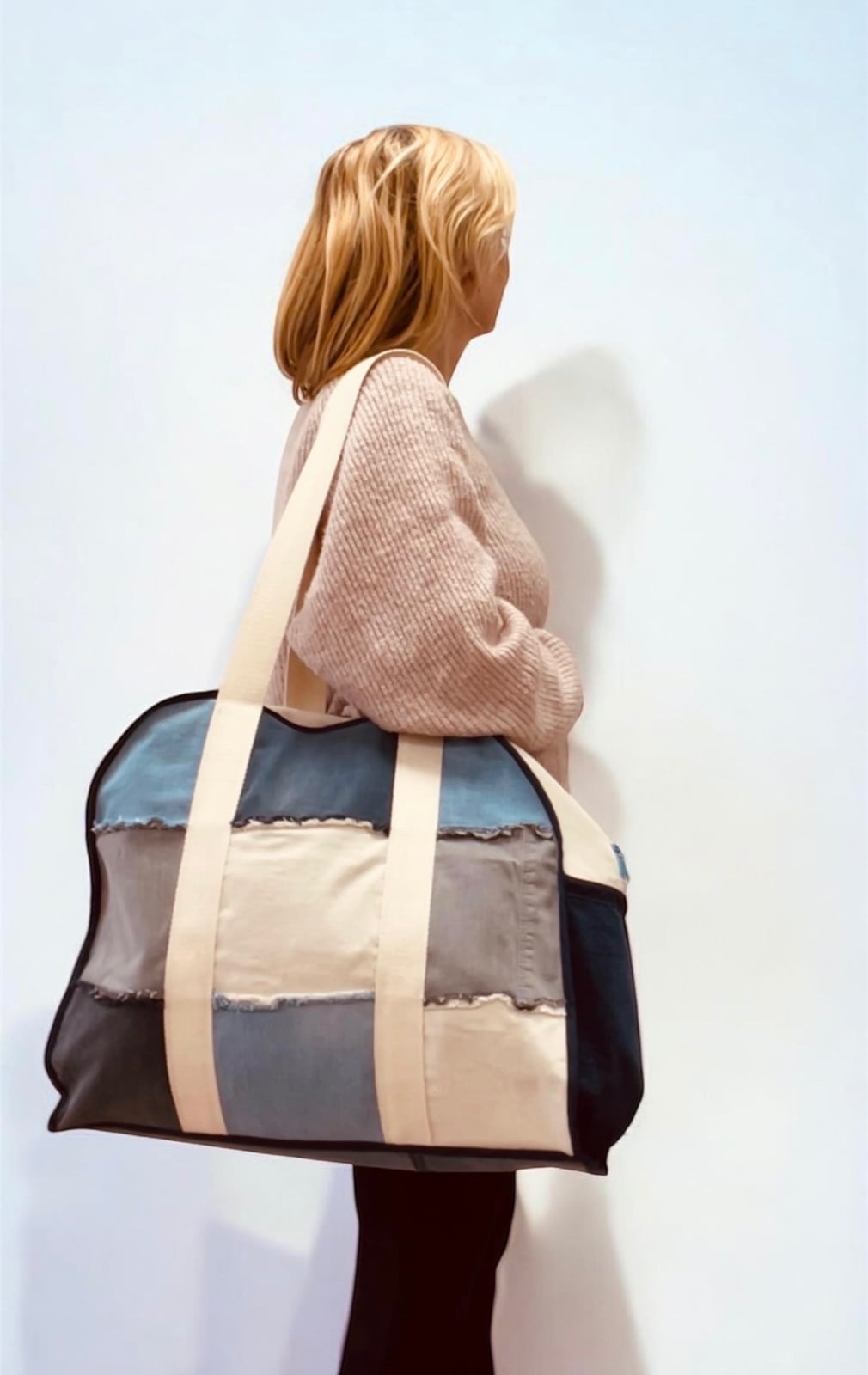 Super grote  tas van hergebruikte stoffen – gevoerde weekendtas met rits & lange hengsels